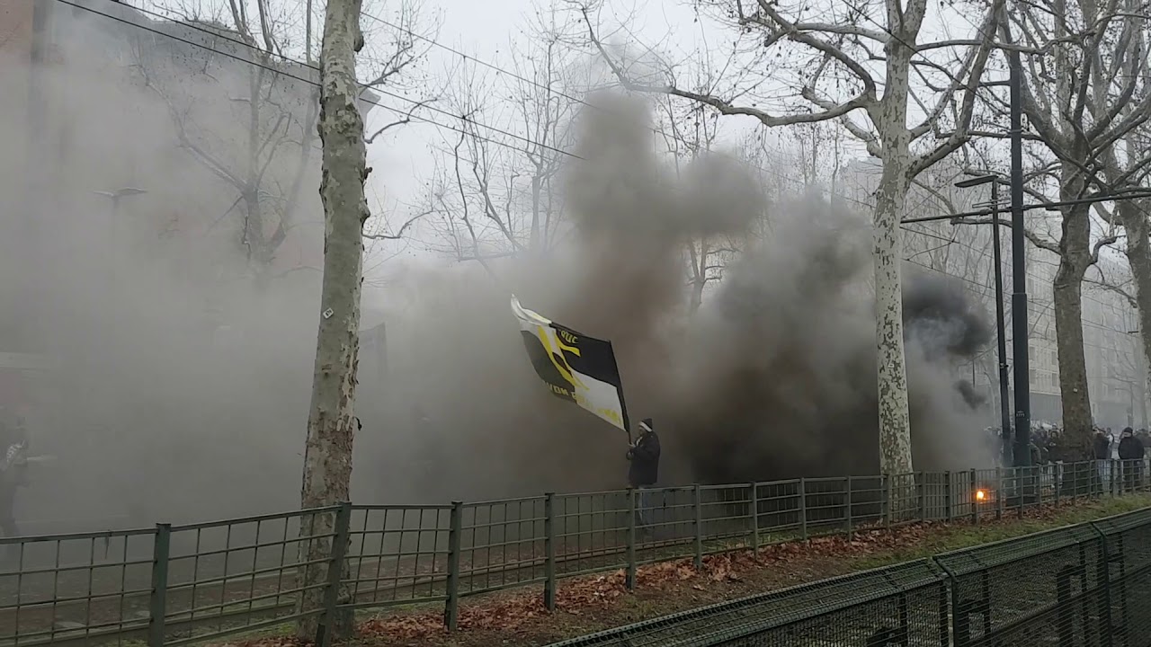 Torino - Juventus (Juve Drughi Ultras March to Stadium) 18.02.2018