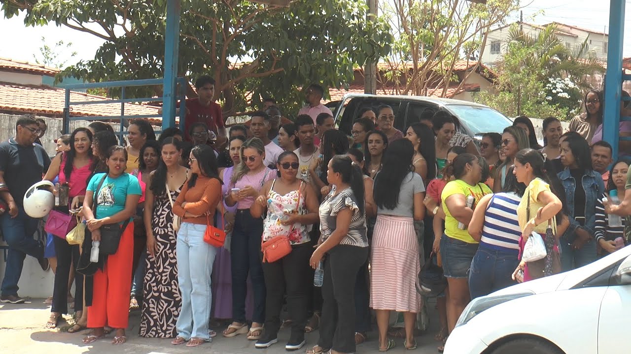 MILHARES DE CANDIDATOS REALIZARAM A PROVA DO CONCURSO DE PEDREIRAS