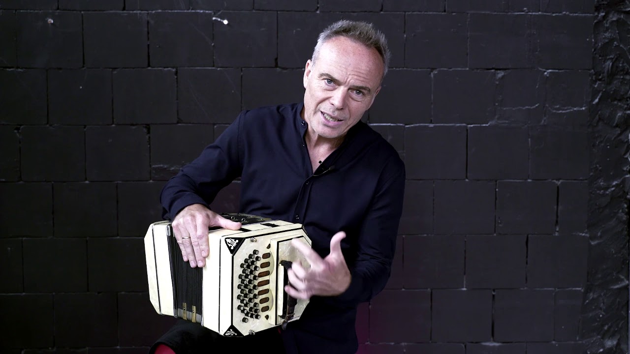 BANDONEON -  co to takiego i czym się różni od akordeonu?