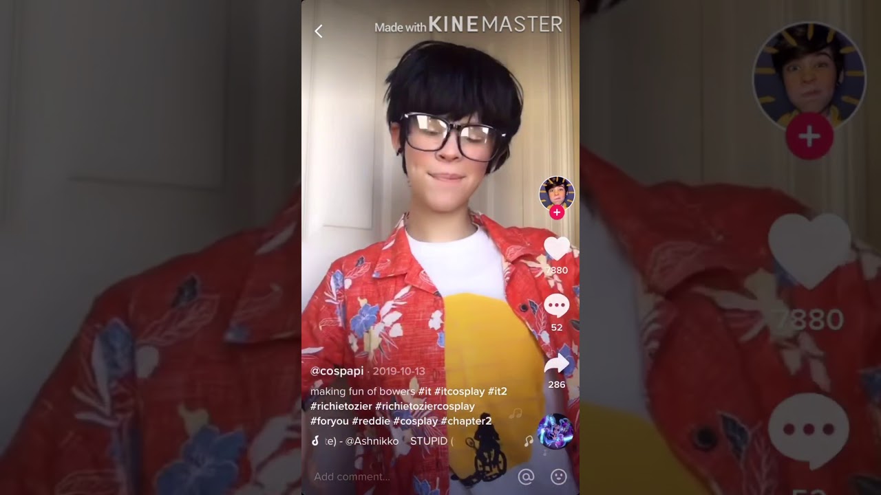 Richie Tozier cosplays
