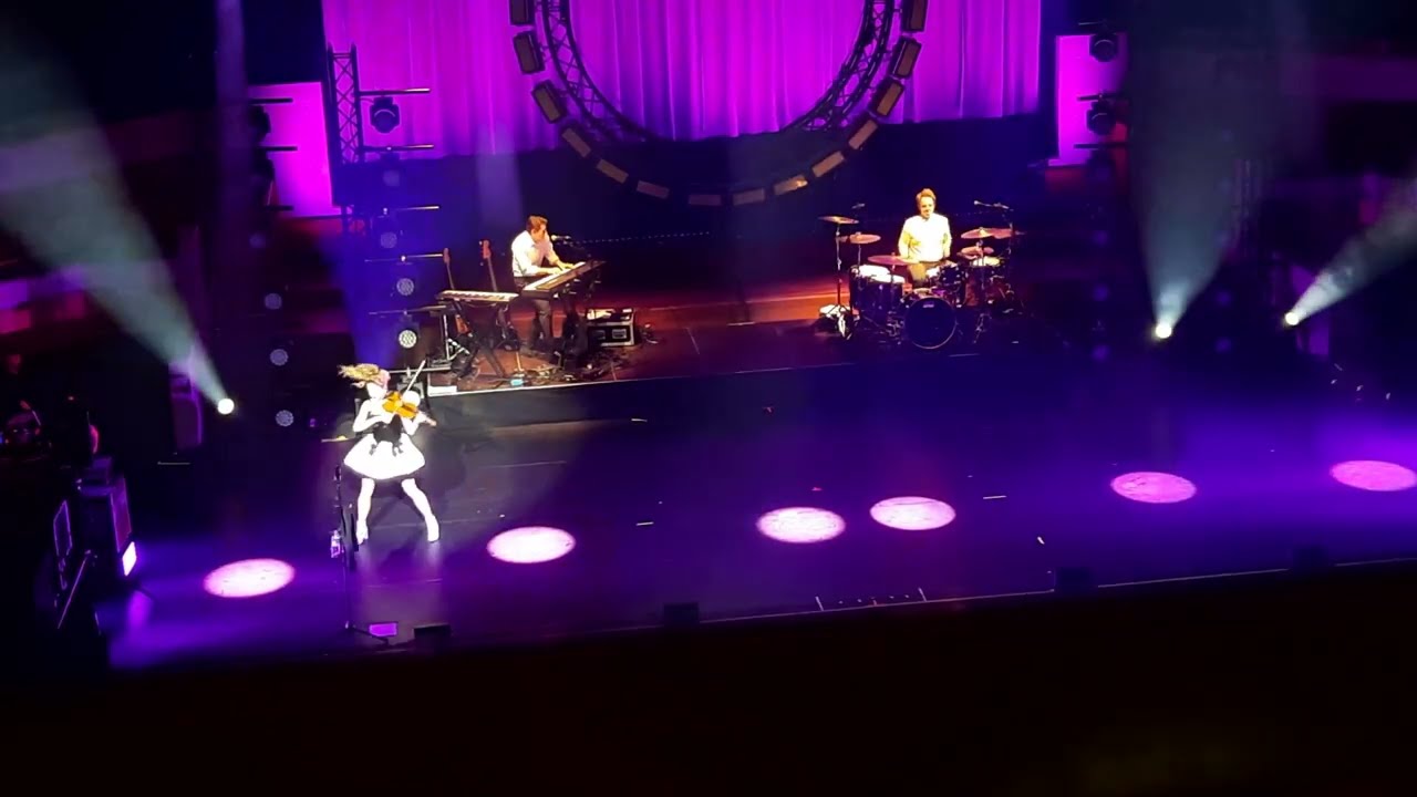Jingle Bell Rock LIVE - Lindsey Stirling at Tivolivredenburg Utrecht 2023