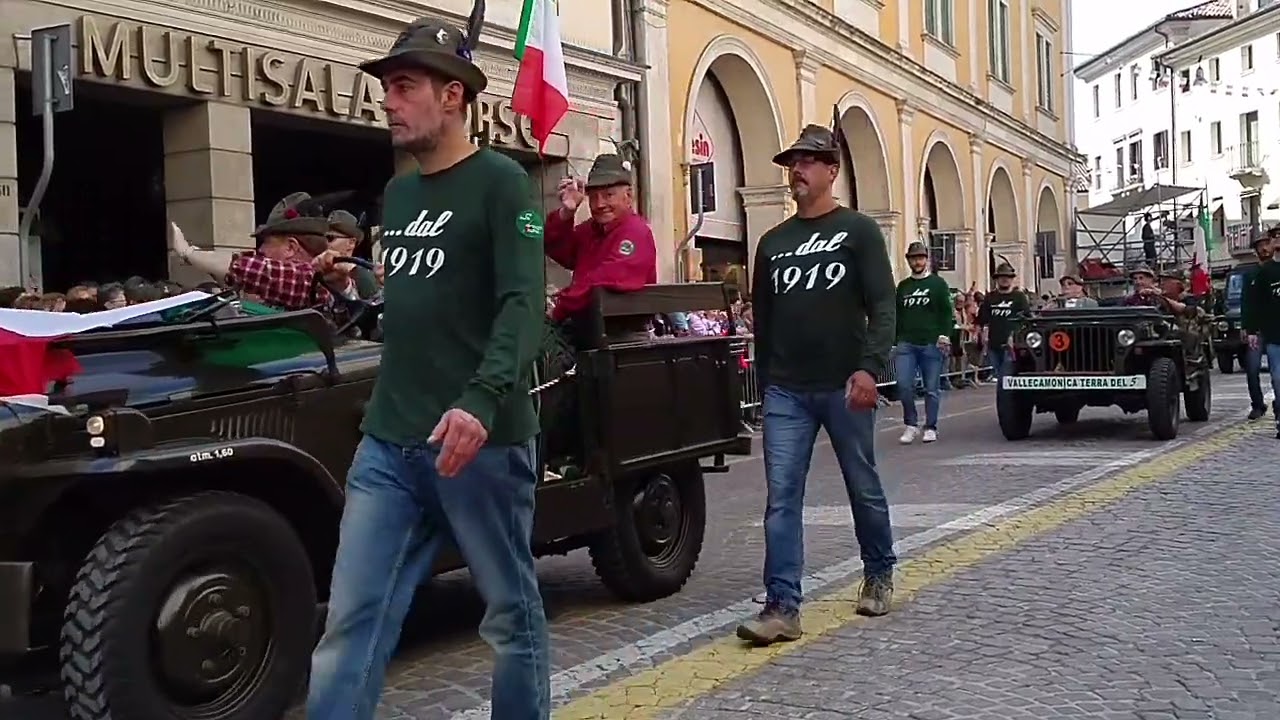2024  05 Adunata TV Video sfilata