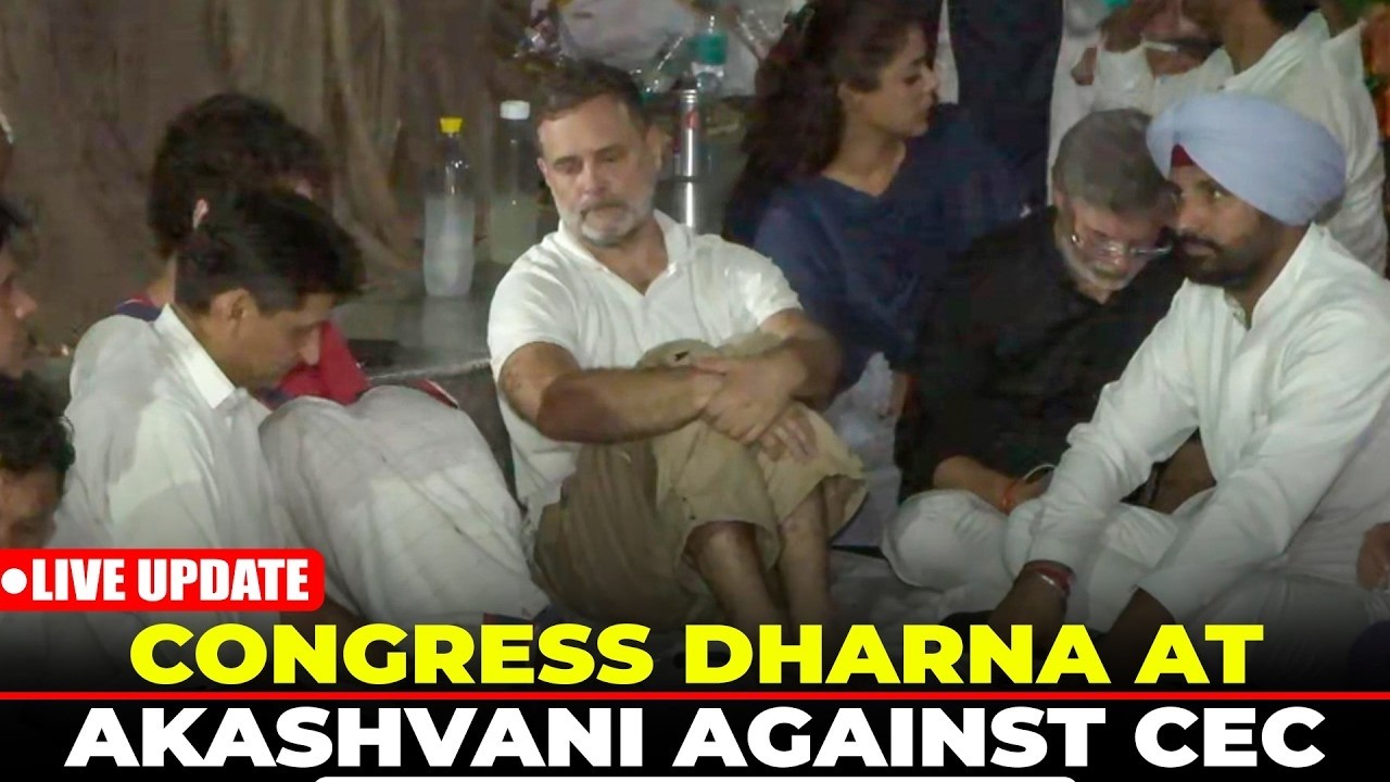 LIVE | Rahul, Priyanka Lead Congress Dharna Inside Akashvani Bhavan Against CEC I Gyanesh Kumar