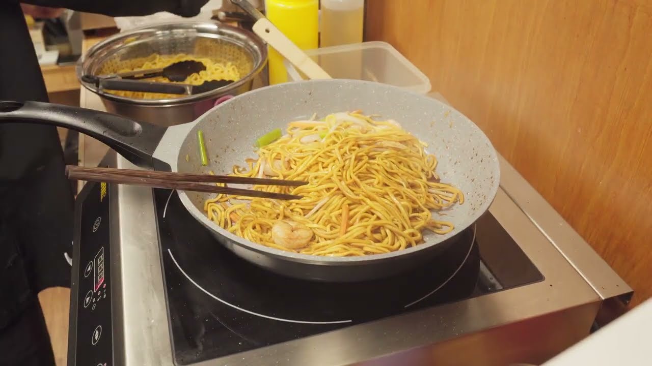 Life in a Mini Asian Kitchen