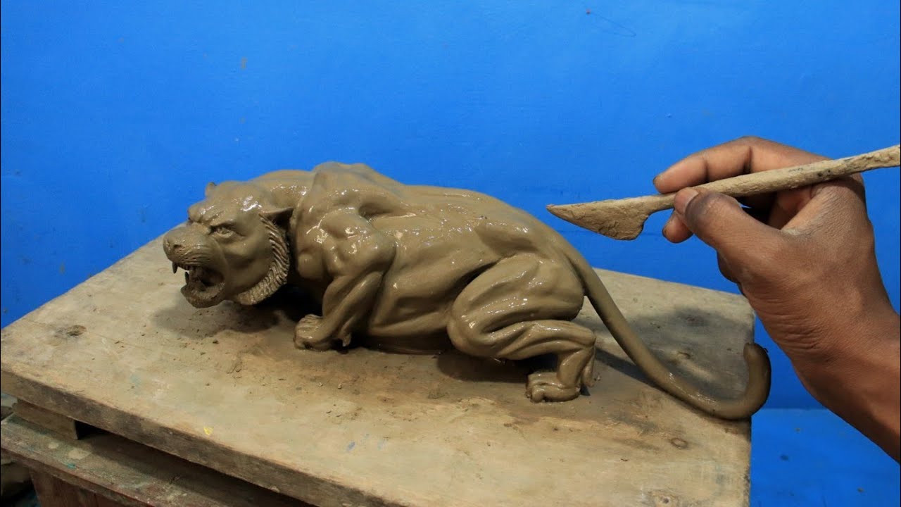 Making a tiger with clay | mitti ka sher kaise banaye | clay modelling animals | tiger sculpting