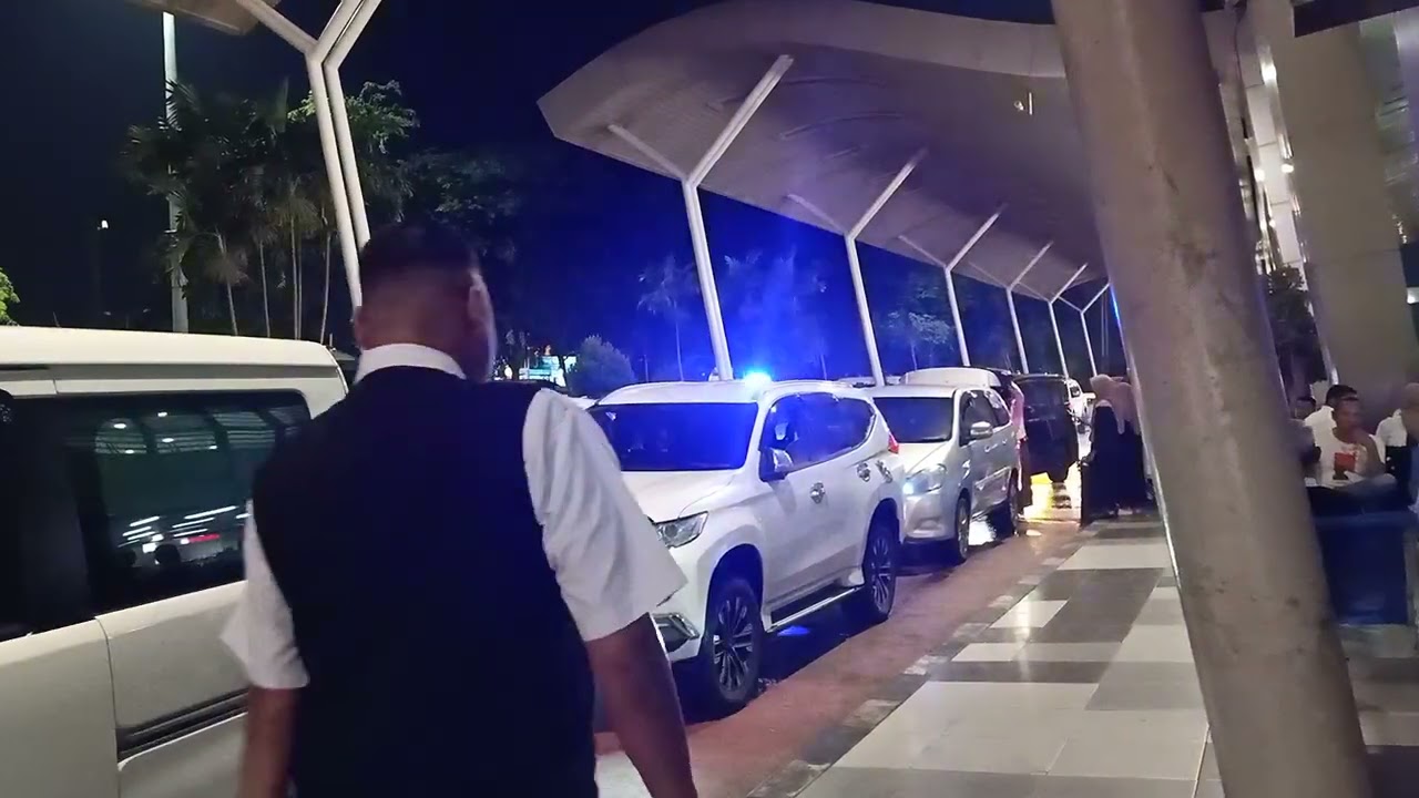 Ramai padat|| Suasana di terminal Juanda international T2 malam ini 