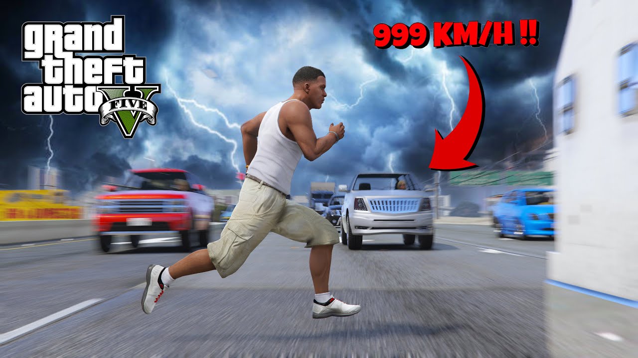Je TRAVERSE l'autoroute de GTA 5 en courant MAIS les VEHICULES ROULENT &agrave; 999 KM/H !