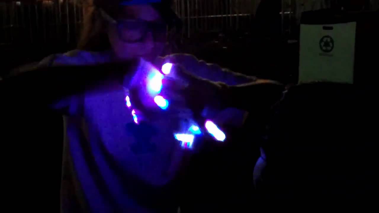 (Ayo?) Bluz Lightshow @ Atlantis 2010