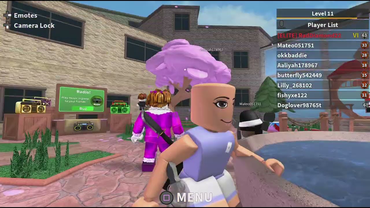 Playing mm2!!!