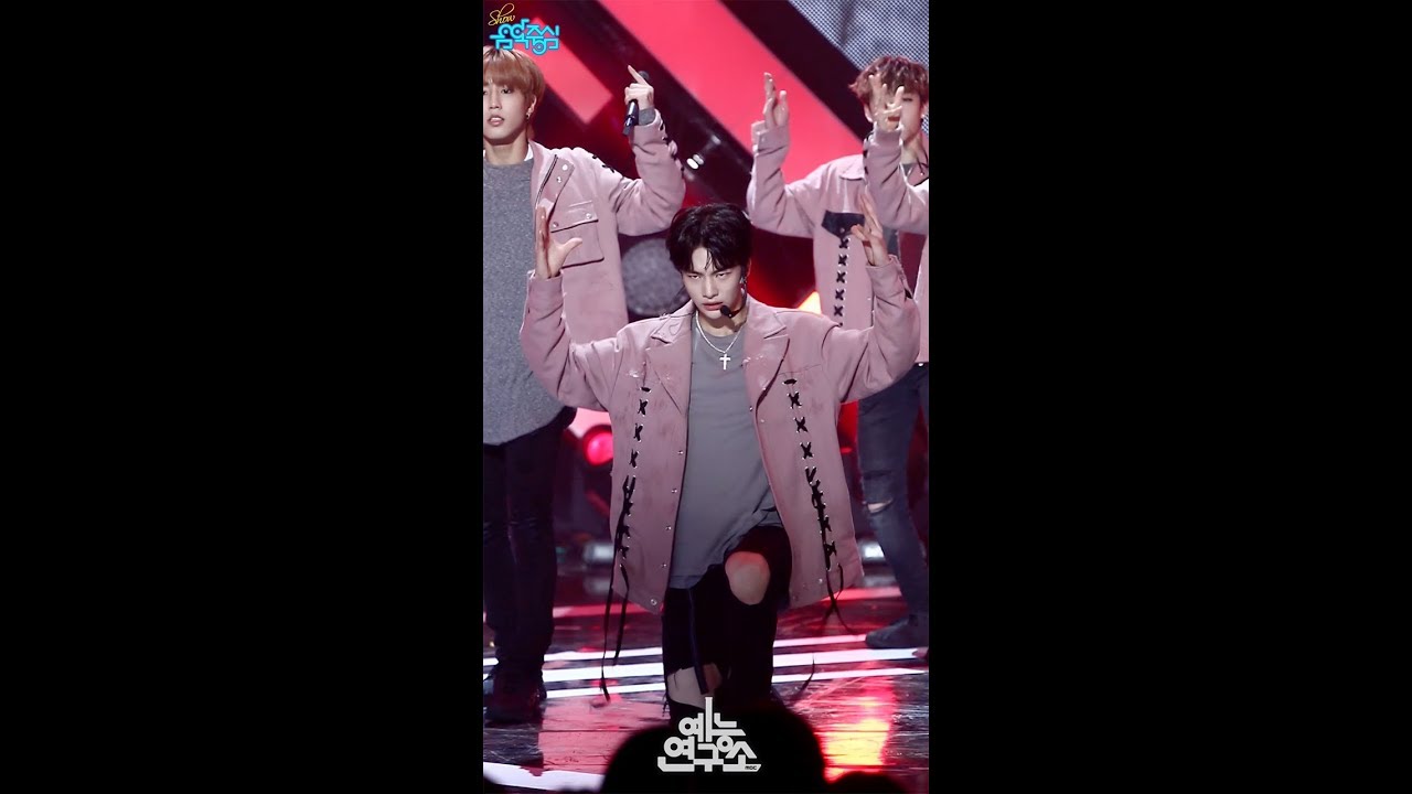 [예능연구소 직캠] 스트레이키즈 디스트릭트 나인 현진 Focused @쇼!음악중심_20180407 District 9 Stray Kids HYUNJIN