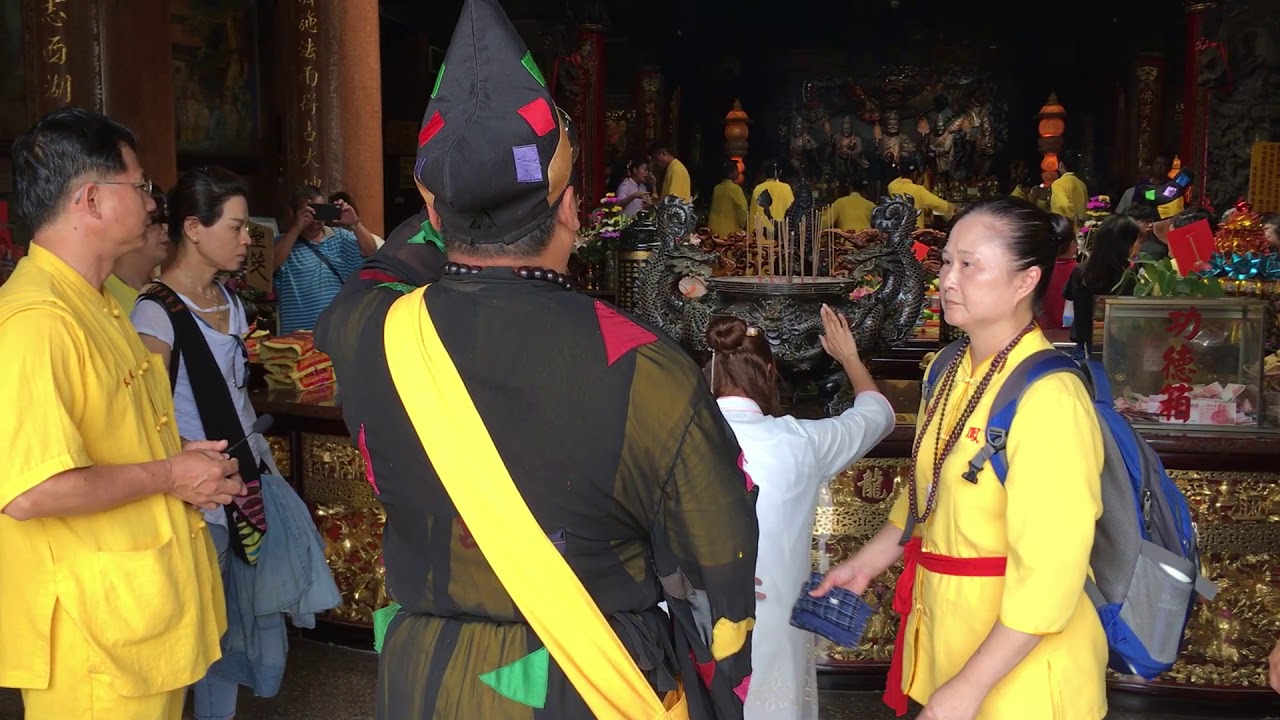 前往龍隱寺參香