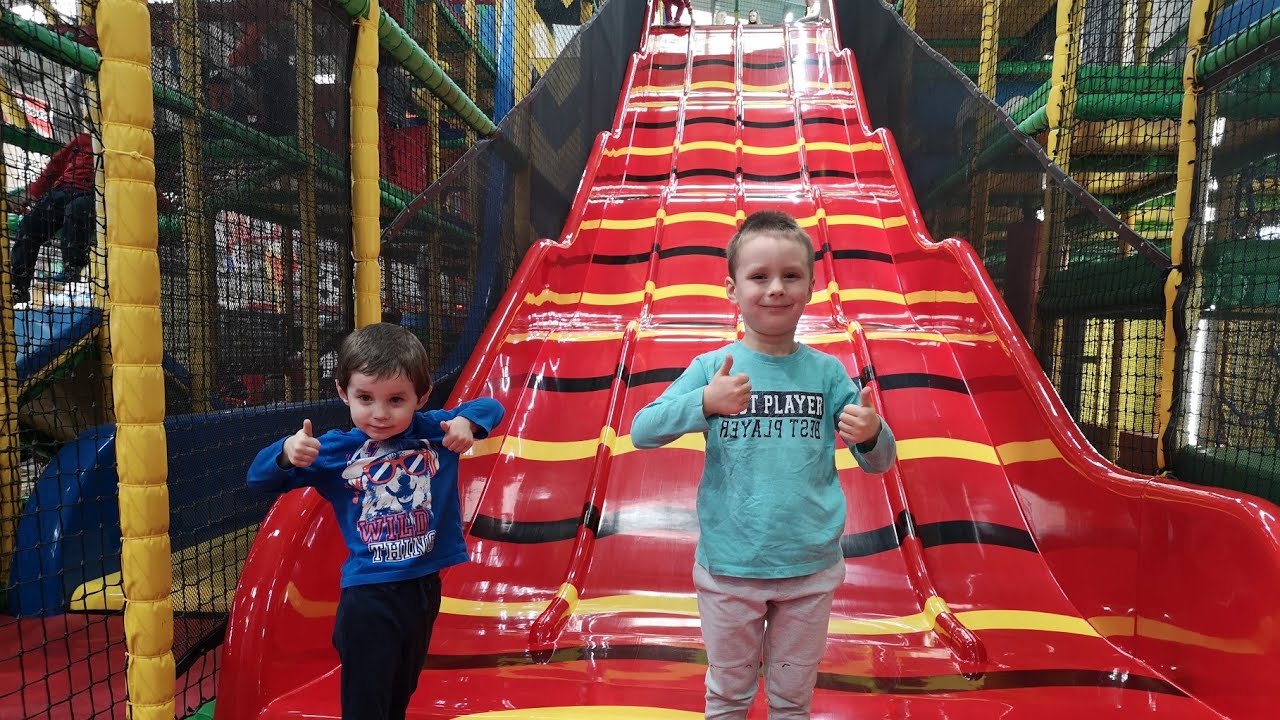 Astrabound kids indoor playground | Maksim and Daniel having fun |