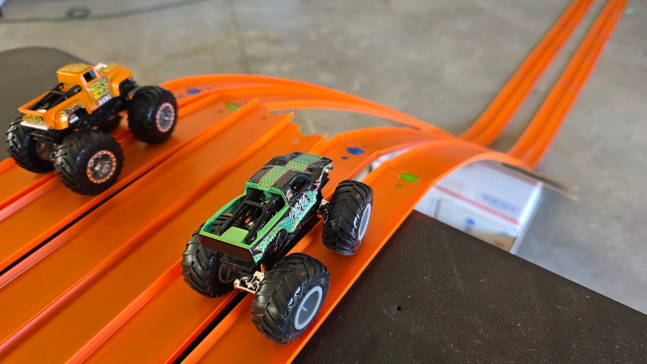 THE ‘HELL DROP’! - DIECAST MONSTER TRUCK RACING EVENT - DAY 2
