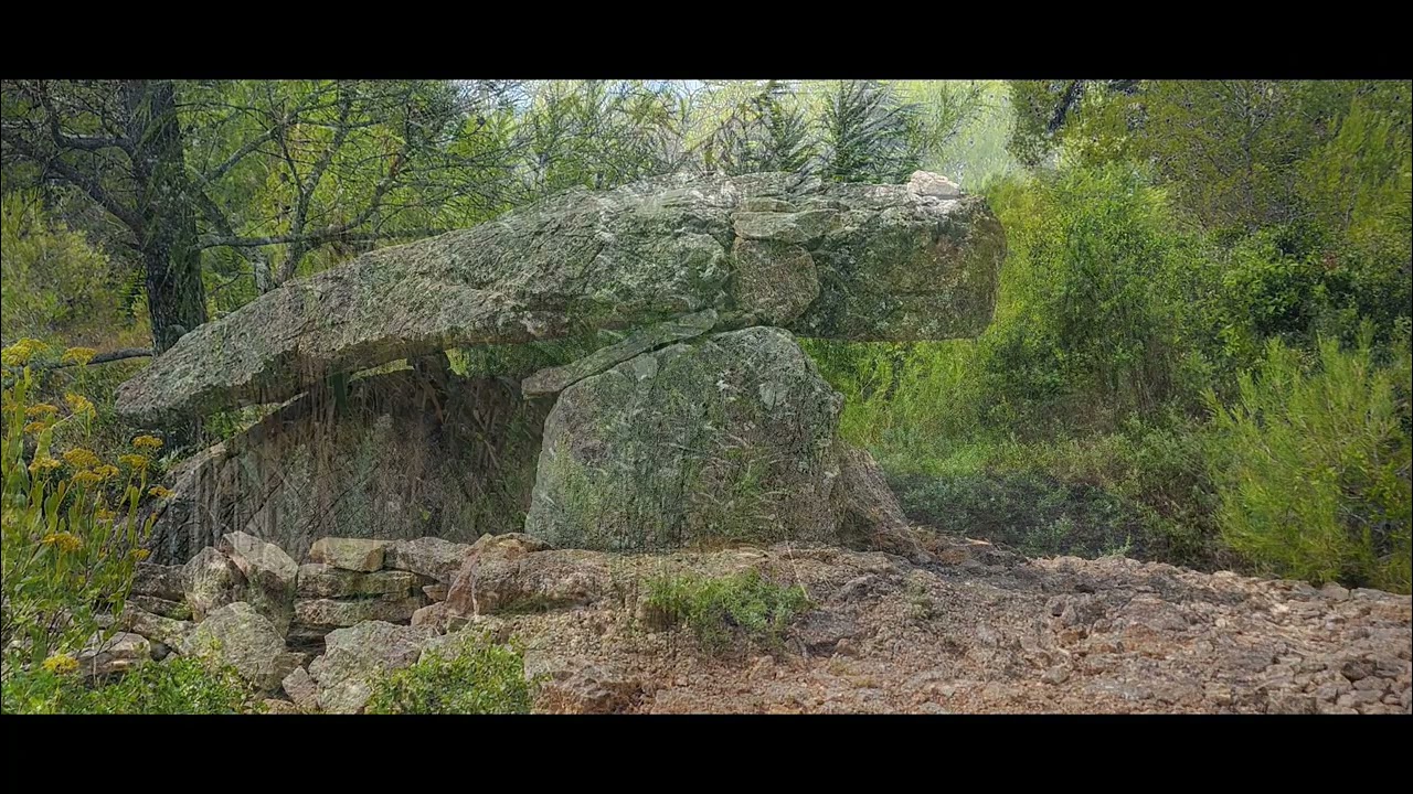 dolmen et château en ruine des linquieres à cebazan