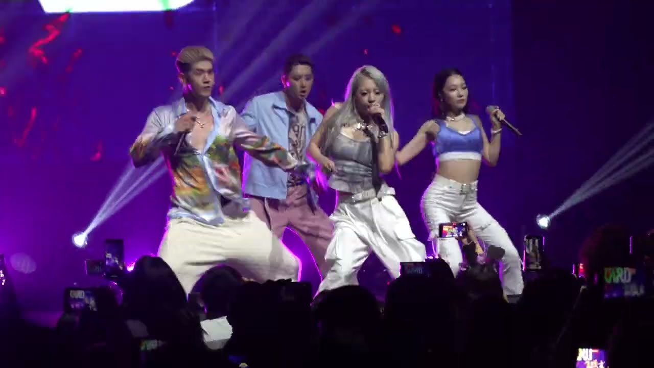 KARD - Ring the Alarm @ Kings Theatre, Brooklyn 08-12-22