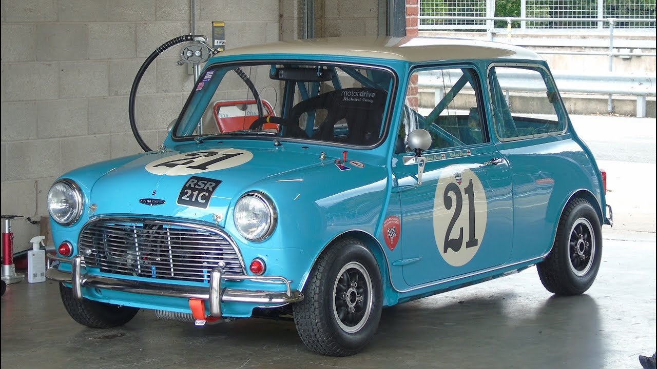 Austin Mini Cooper S Mk1 Sound on Track Action