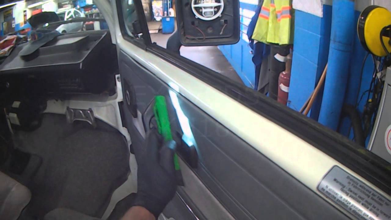 VW T3: Broken door lock spring