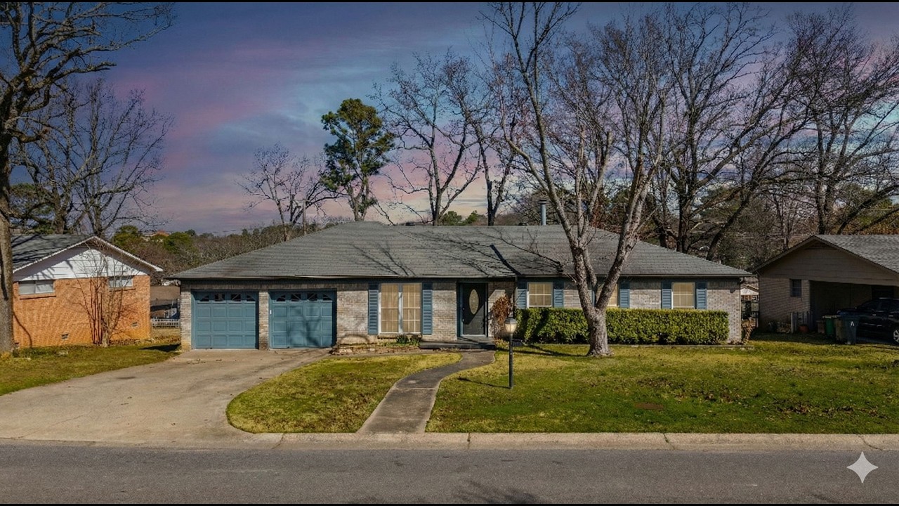 Updated 3 Bedroom Home for Rent in Little Rock | 2 Living Areas & 2-Car Garage