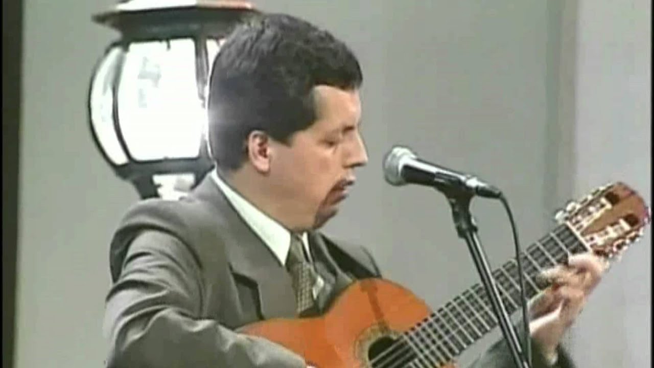 LO MANDA EL CORAZON vals Carlos Romero