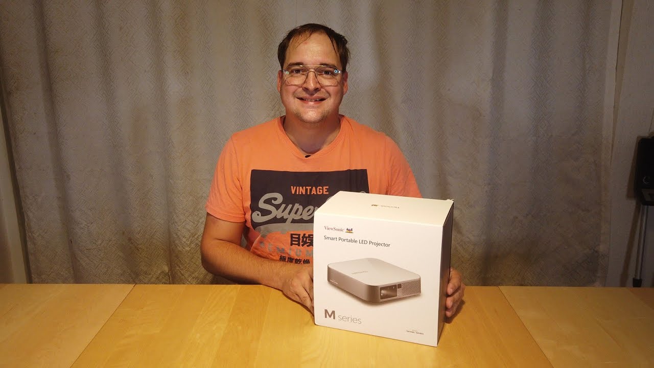 Viewsonic M2e Full HD Projektor Med Harman Kardon Højtalere.