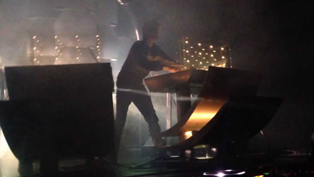 JACKSON And His Computer Band (Live) @ RAUW ADE Extravaganza 17-10-2013