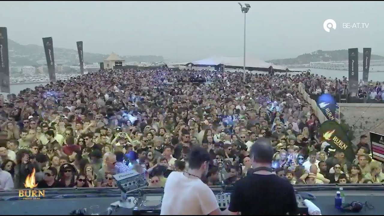 Pete Tong & Bedouin playing Darin Epsilon 'Midgard (Sebastien Leger Remix)' @ IMS Ibiza 2018