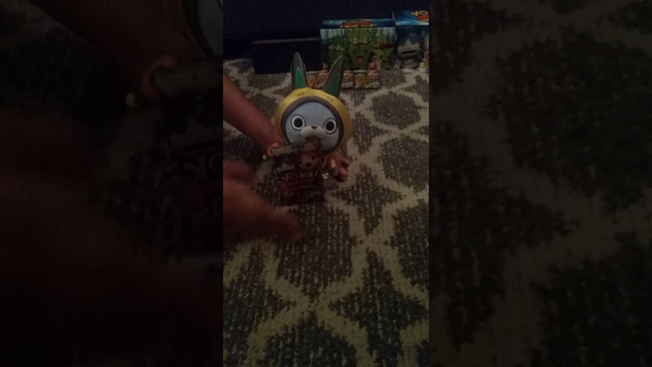 USAPION opens yokai watch trading card game box (part 1)