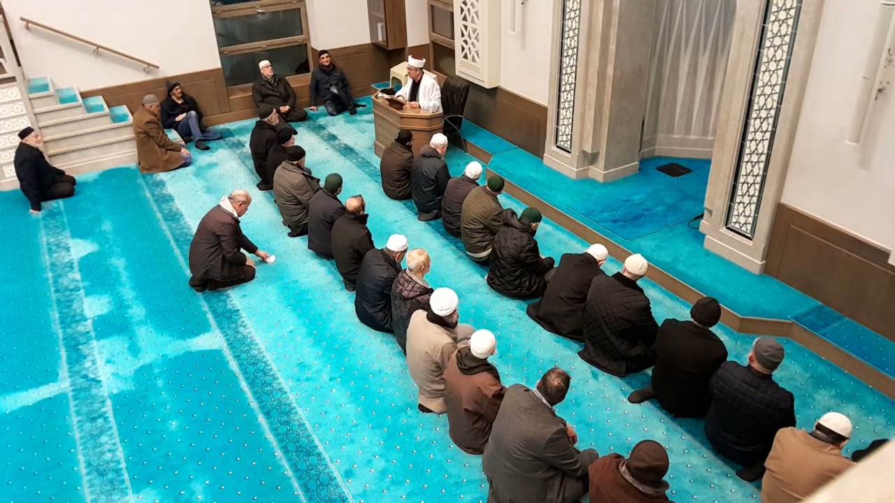 Nisa süresi, 32-35 Açıklaması ve namaz tilaveti 