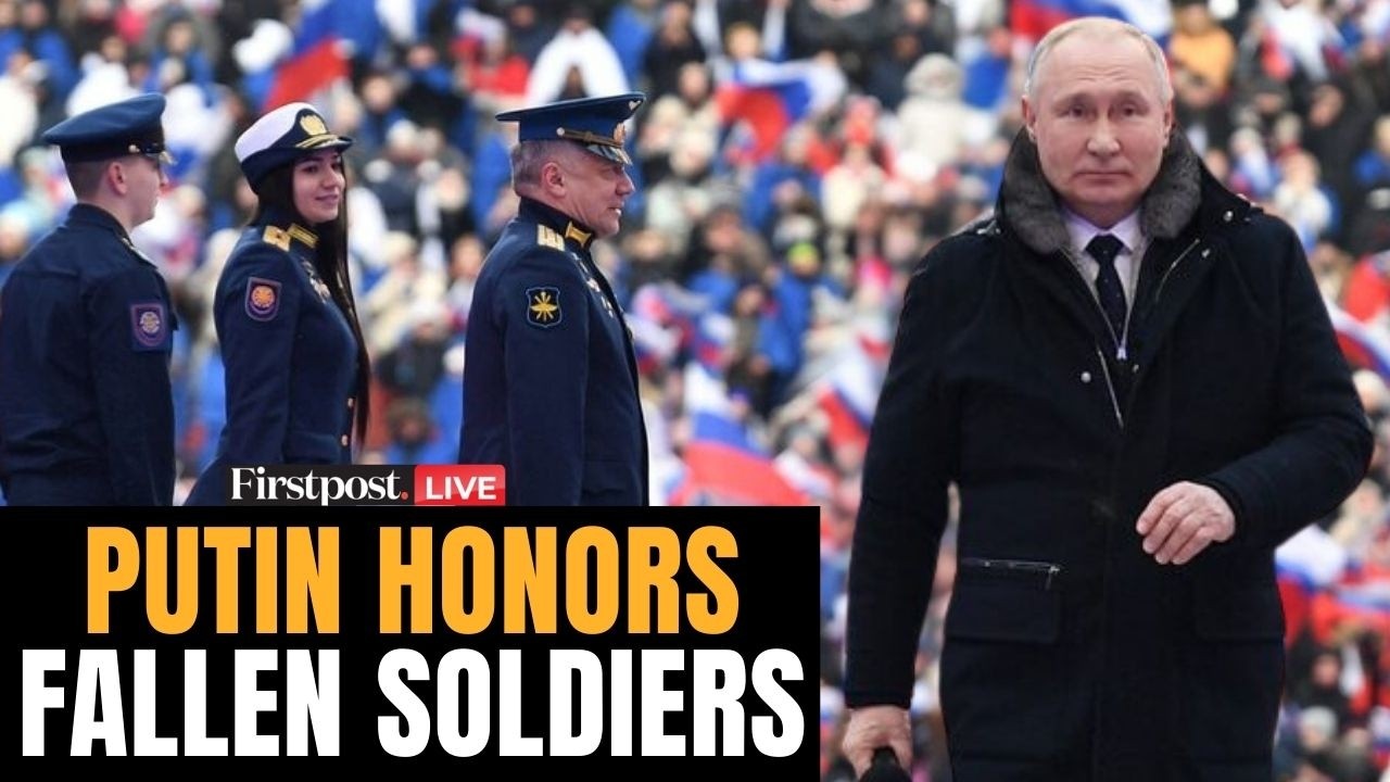 LIVE: Putin Lays A Wreath At The Tomb Of An Unknown Soldier on Defender of the Fatherland Day