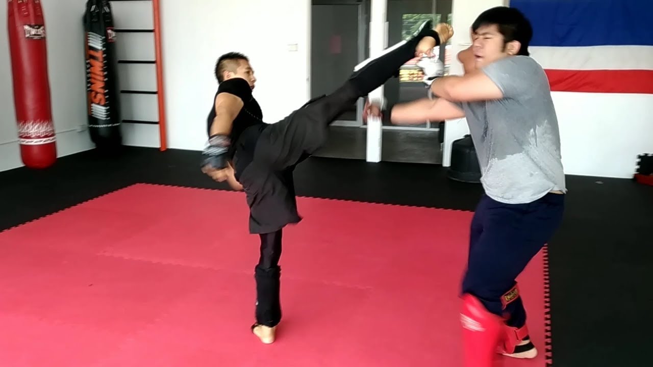 MMA Kickboxing Sparring at Core Combat Chiang Mai