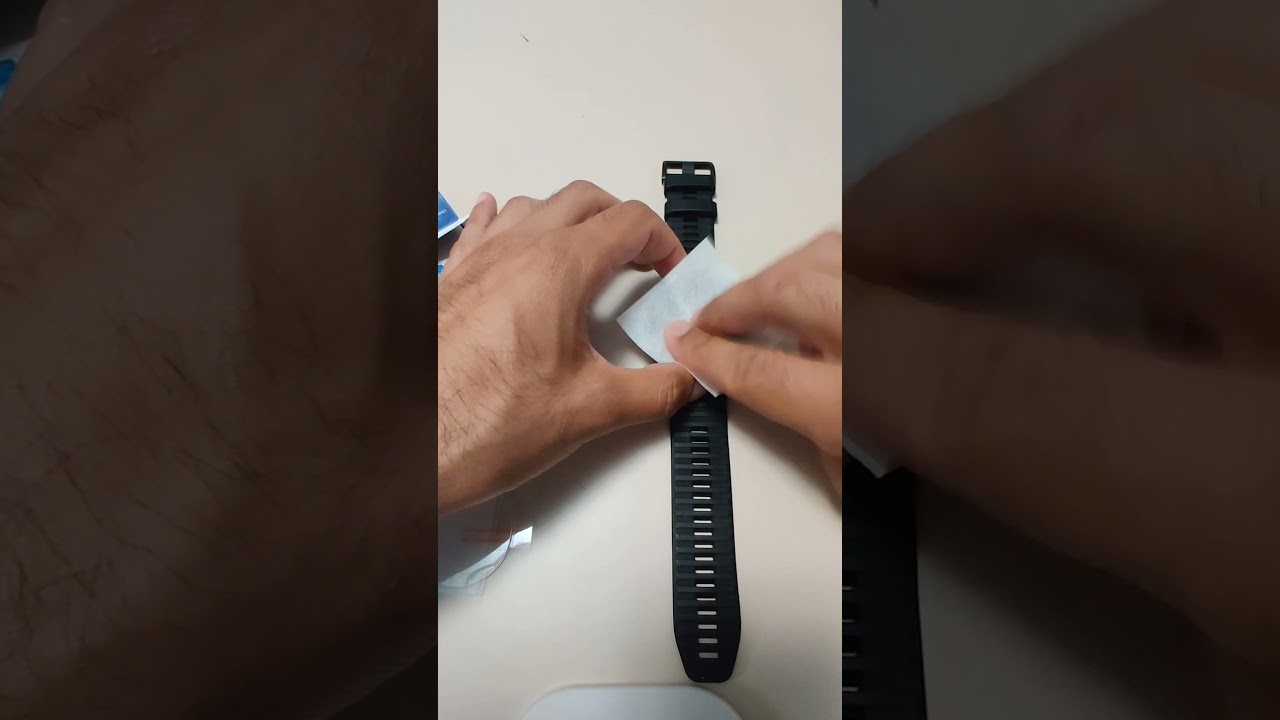 Installazione pellicola protettiva  in vetro per Garmin Fenix 6X Pro.