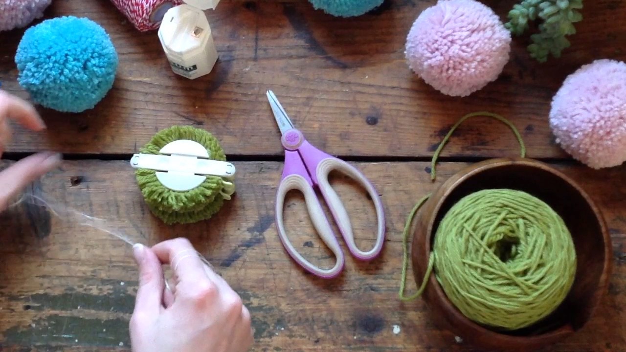 Make a Pom Pom Garland