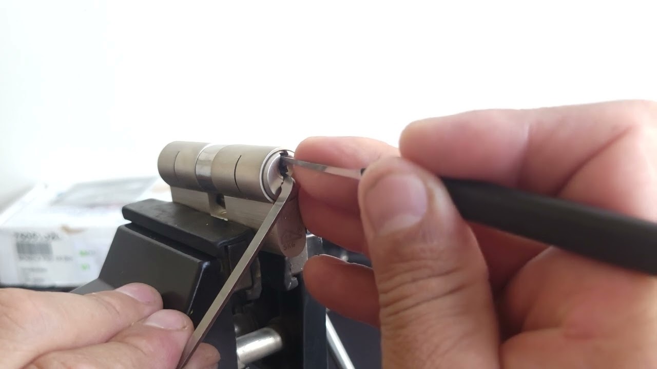 Lockpicking M&C Matrix **