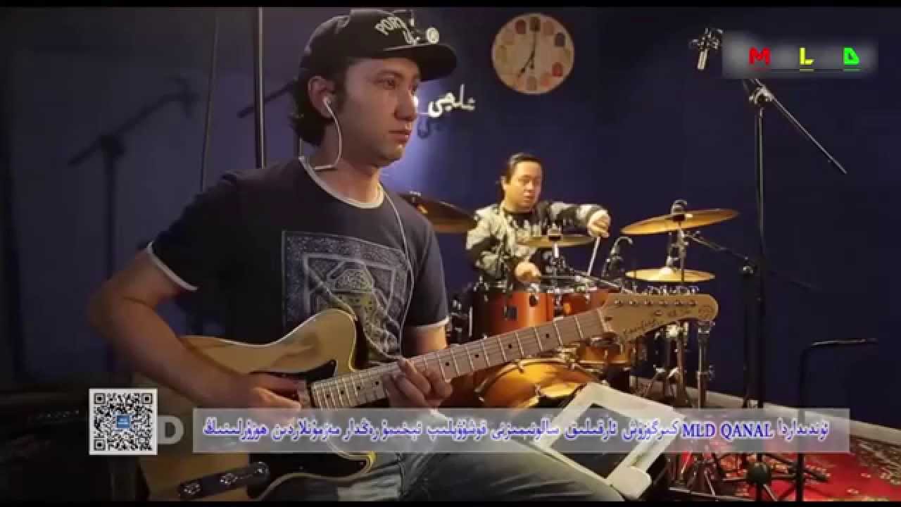 Bu dunyadin ketmigen kim bar - Mominjan Ablikim Uyghur