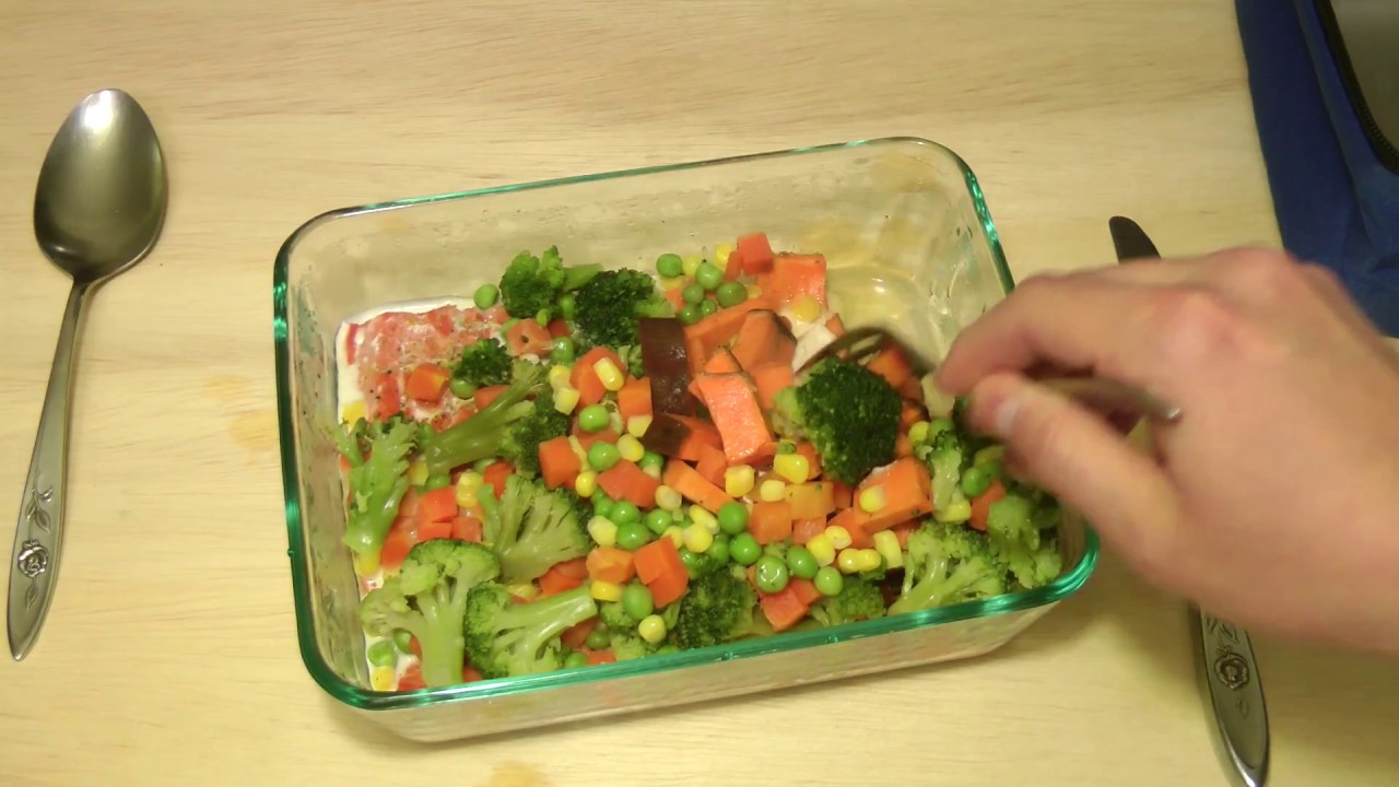 Hot Logic Mini - Raw Salmon, Frozen Mixed Veggies, and Raw Sweet Potato