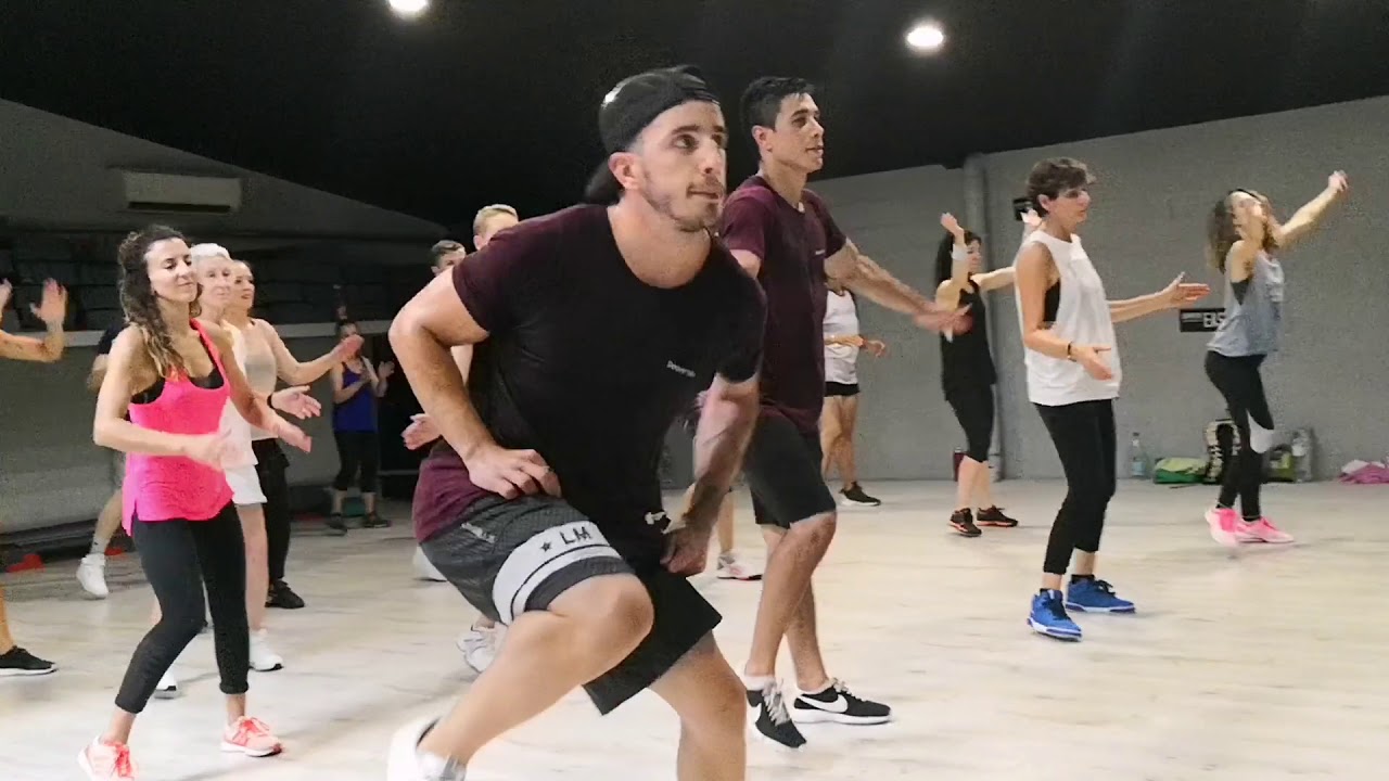 FITNESS CLASS // REEVERSE x BURPEES // LIA TEAM CAMILLE DEBBEDDE x CEDRIC KHAMPASATH