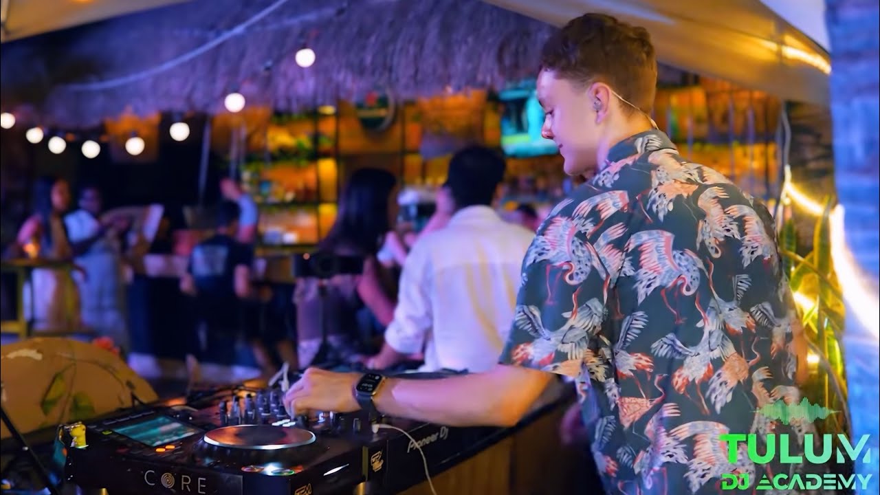 House DJ Set By DJ VELWOOD | Tulum Mexico At Mayan Monkey | Tulum DJ Academy