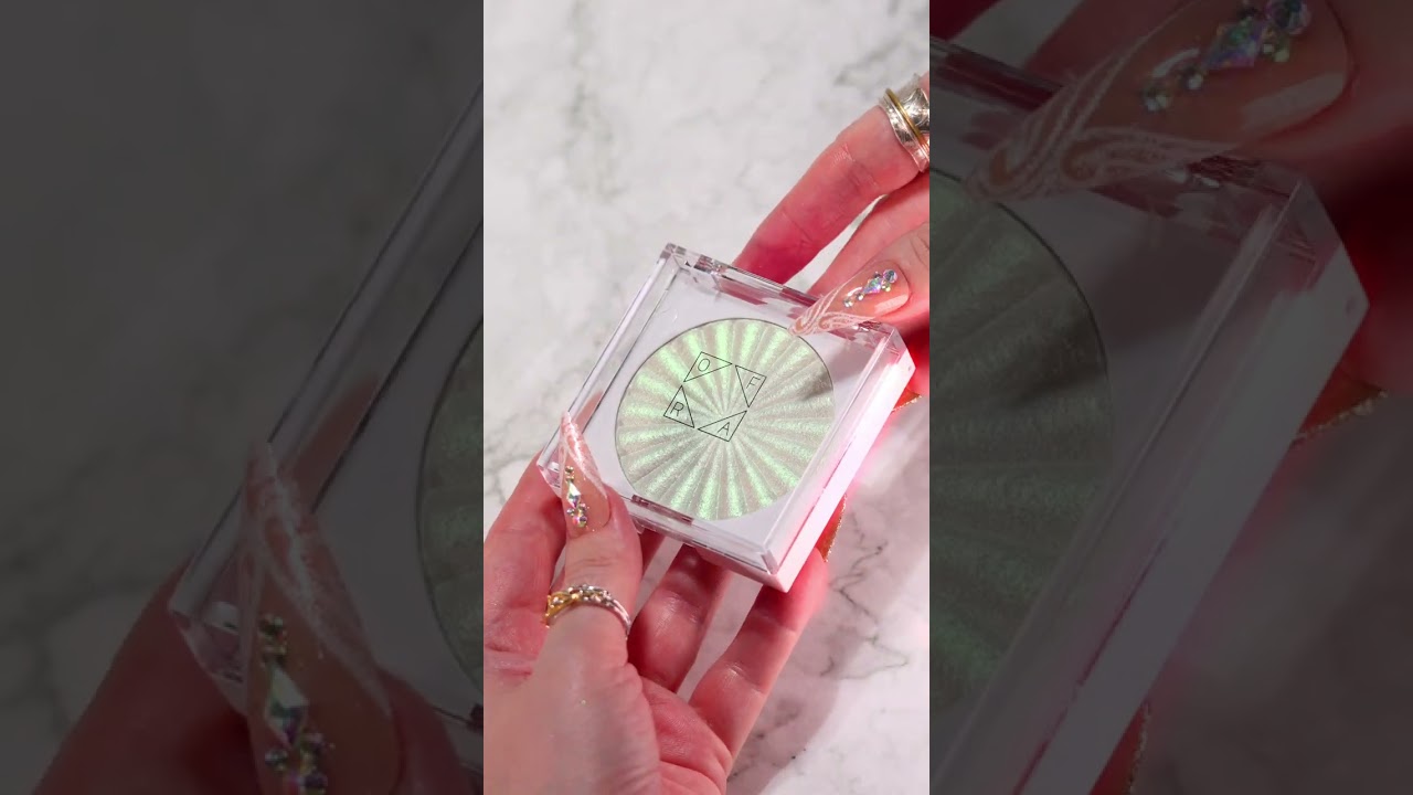 Lets touch the green Highlighter - Ofra Out of this world