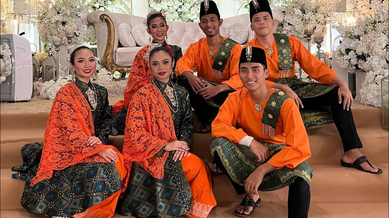 AkarSeni Malaysia - Tari Tualang Tiga Raikan Cinta Ayleen & Hakim