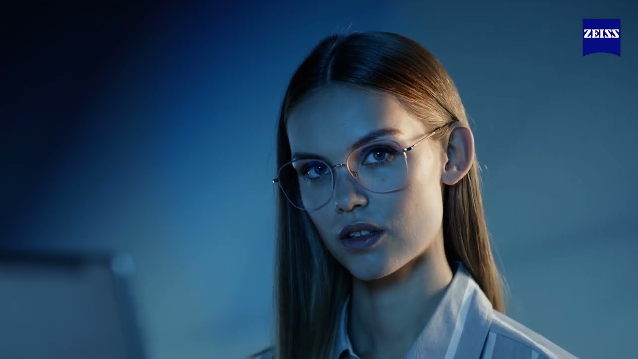 ZEISS BlueGuard: Voller Blaulichtschutz, weniger Reflexionen im Brillenglas