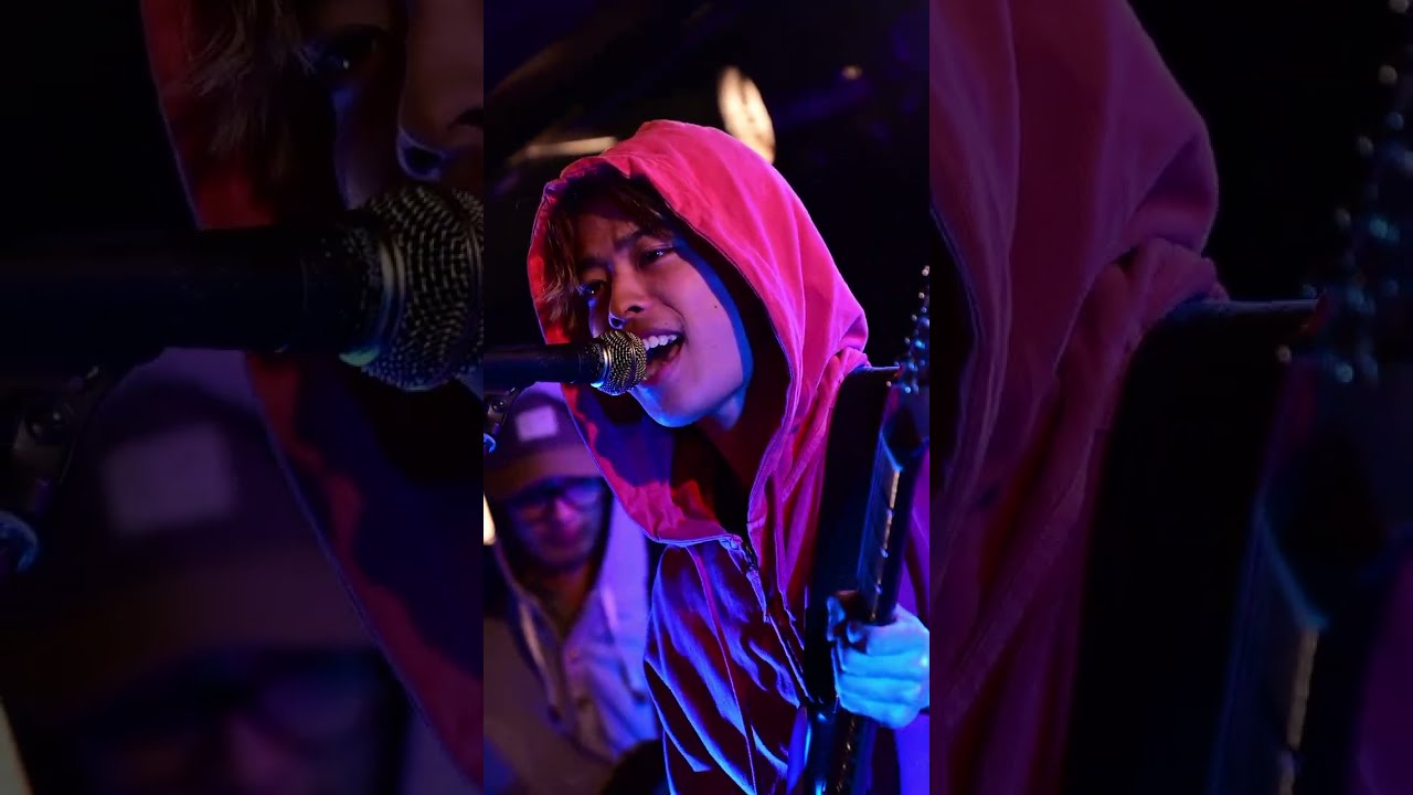 Little Tramp | Hang out      Live video 