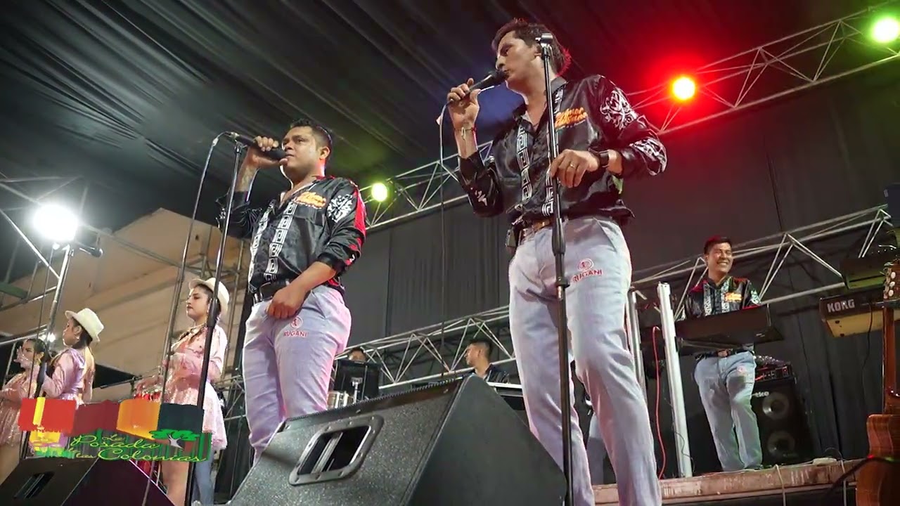 AMOR PAISANO - MIX CORAZONCITO - EN VIVO CHICLAYO / PROMOTORA FLORCITA