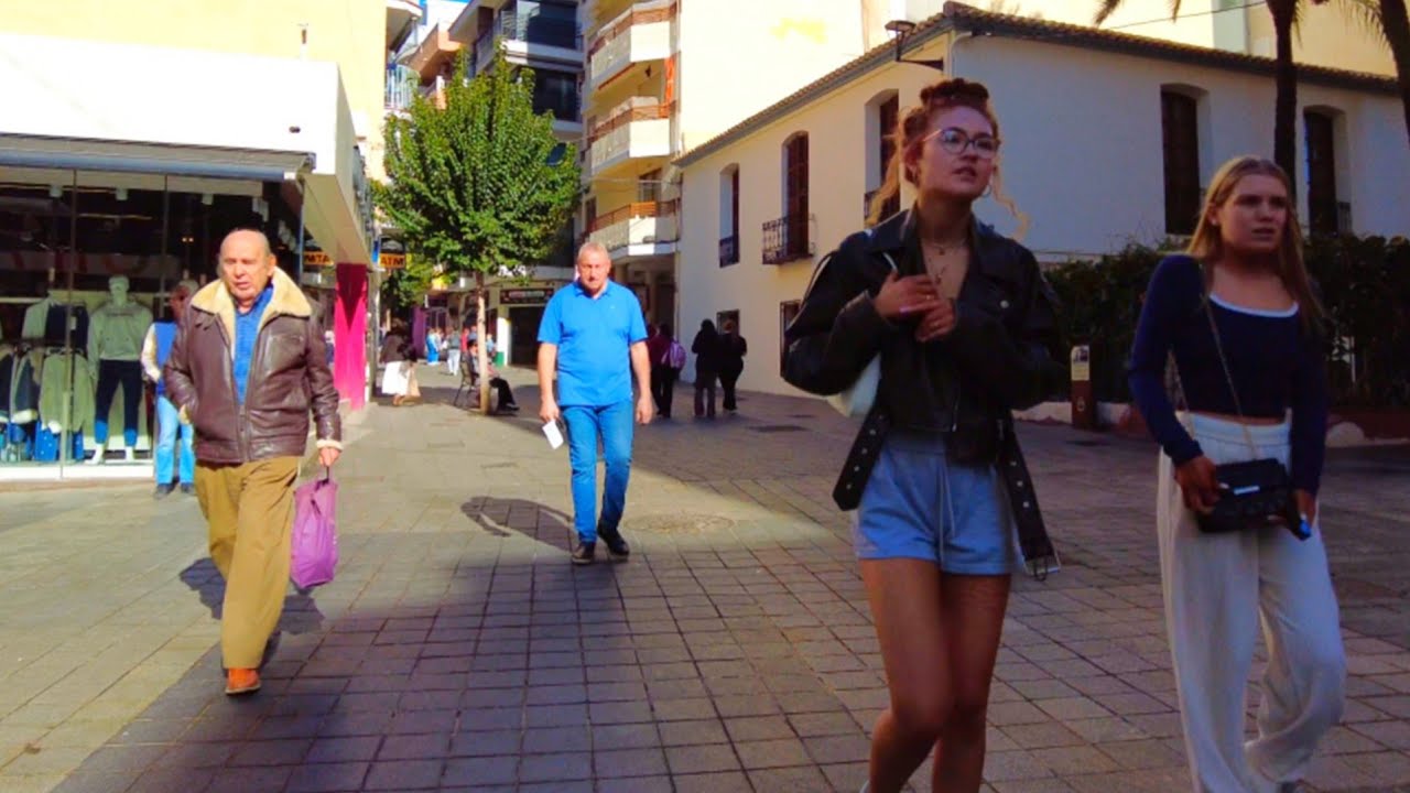 BENIDORM 🇪🇦 OLD TOWN January 2025 Costa Blanca Spain 4K 