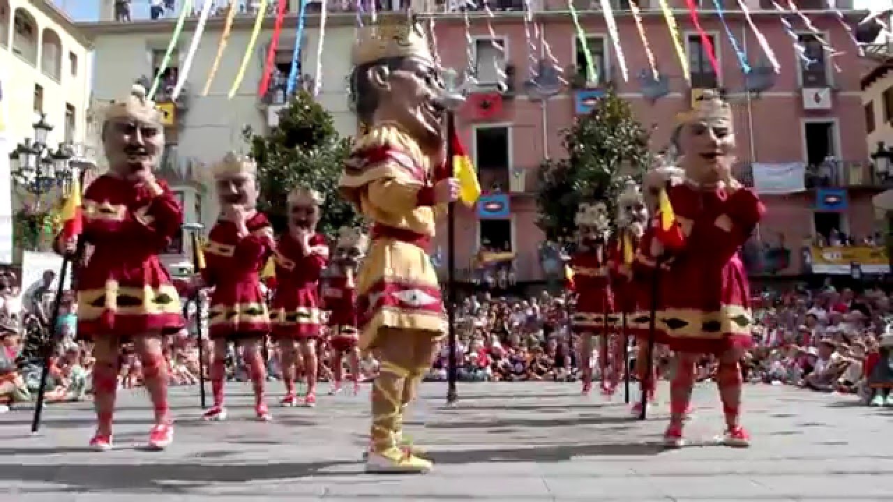 Ball dels Cabeçuts d'Olot- 8 de Setembre del 2015
