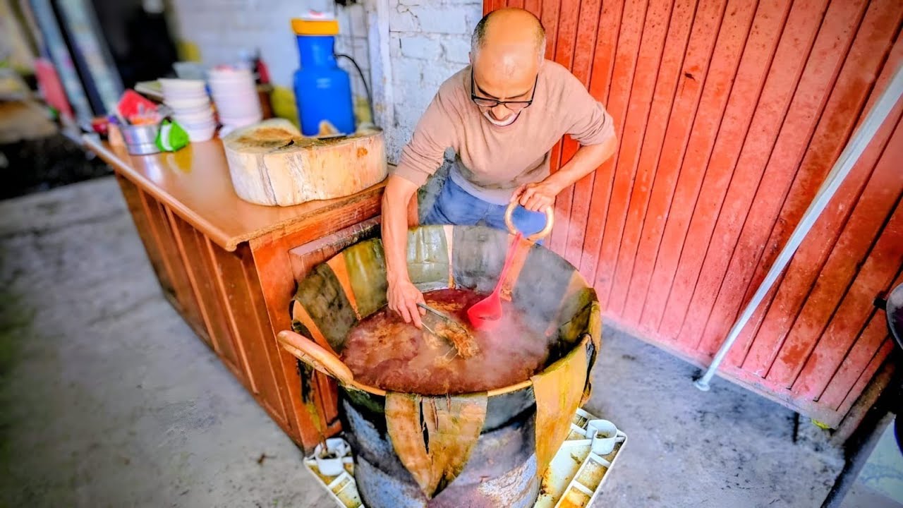 Del Cazo al Plato ... La mejor Comida Tradicional en Pátzcuaro Michoacán 🤤