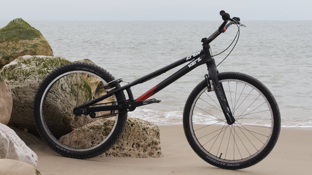 Trials riding in spring on the Crewkerz Desire