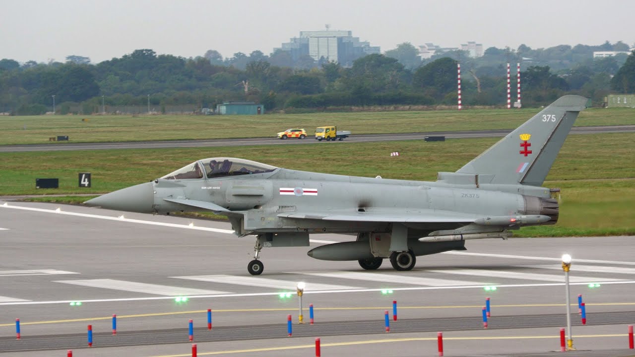 Eurofighter Typhoon takeoff at RAF Northolt