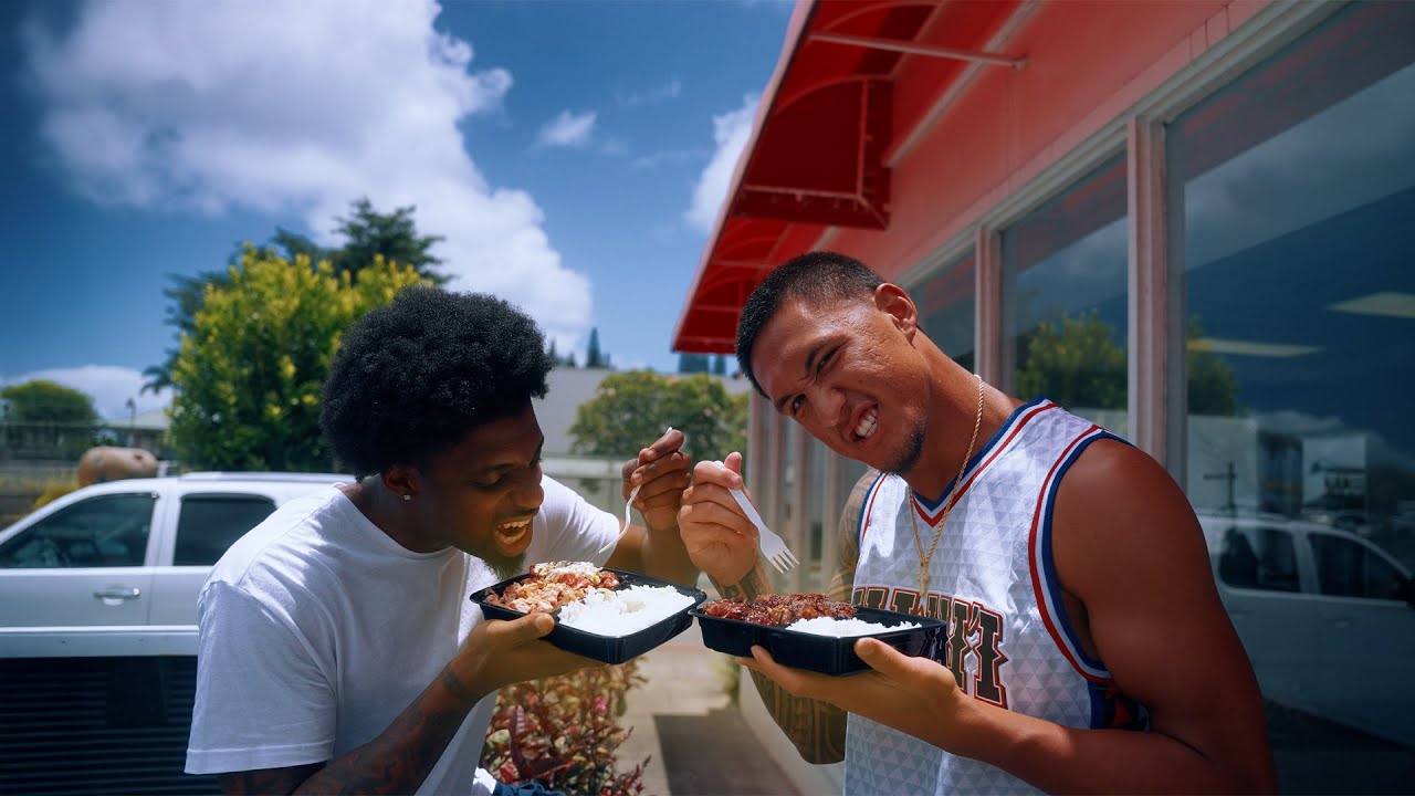 Trying REAL Poke in Hawaii with Tetairoa McMillan