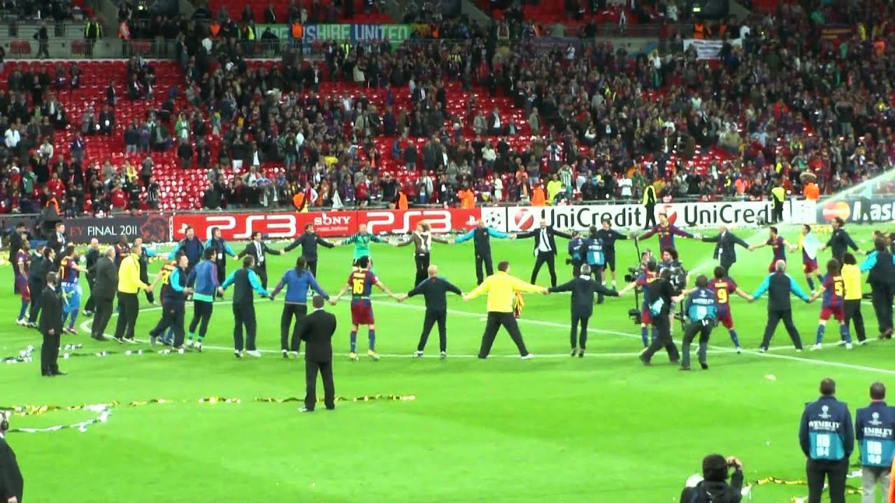 Abidal lifting the Trophy - Barça Celebrate CL Win - Wembley 2011
