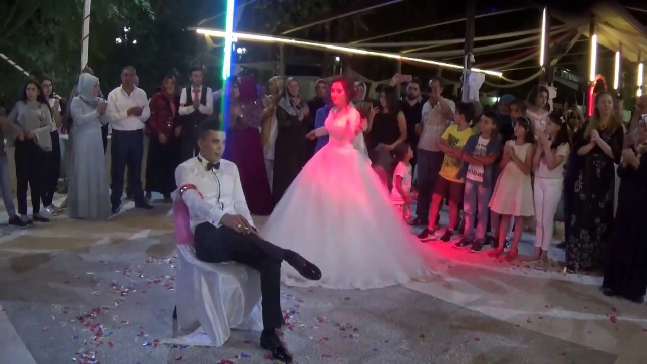 Gülşehir Yeşilyurt köyü Mehmet Yavuzer'in  düğünü gelin damat oyunu